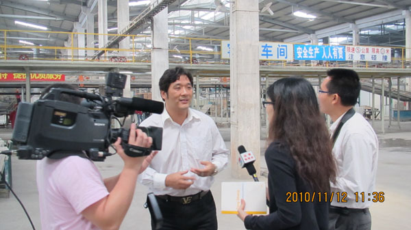 高要市委書記、市人大常委會主任范汝雄一行來我公司考察指導
(圖3)