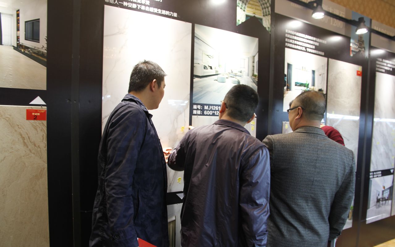 順勢突圍·破局騰飛丨大將軍陶瓷2018經銷商年會暨總部開業(yè)盛典成功舉辦！
(圖8)