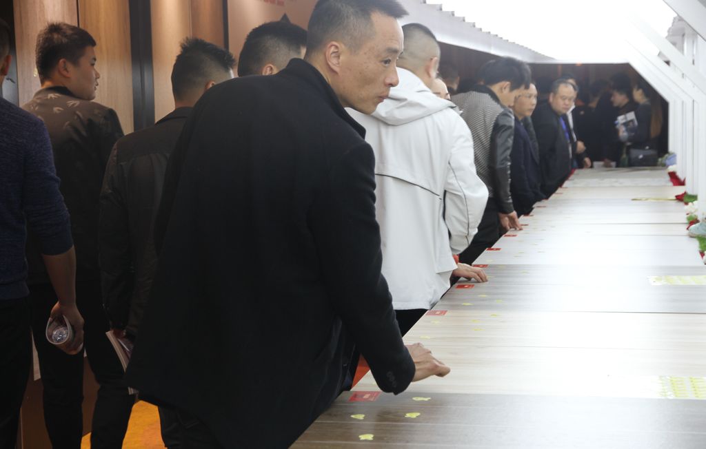 順勢突圍·破局騰飛丨大將軍陶瓷2018經銷商年會暨總部開業(yè)盛典成功舉辦！
(圖9)