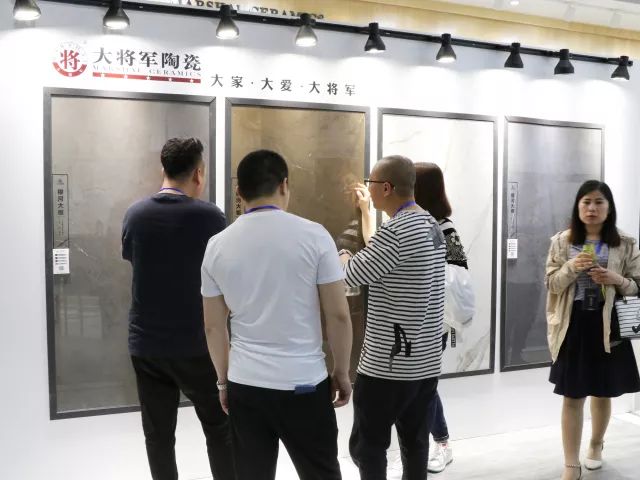 設(shè)想未來丨將軍企業(yè)2018新品發(fā)布會暨《夢想的空間》中國年度室內(nèi)設(shè)計競賽沙龍發(fā)布會圓滿召開！
(圖15)