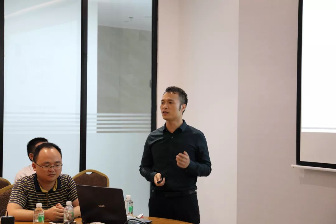 聽說大將軍陶瓷又要搞事情......
(圖9) 聽說大將軍陶瓷又要搞事情......
(圖9)