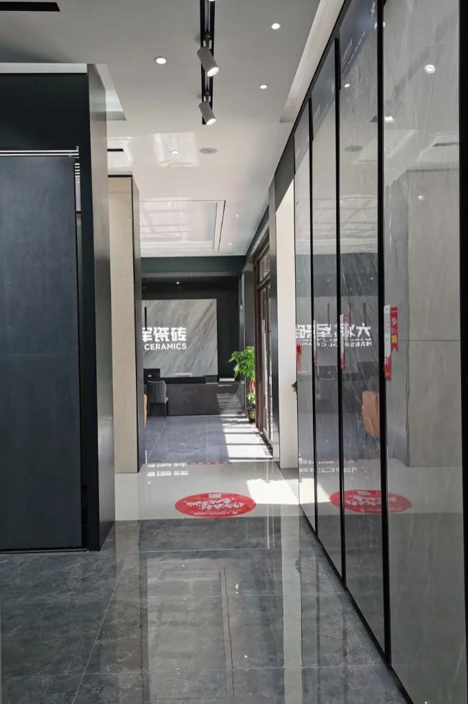 新店鑒賞 | 大將軍瓷磚高州旗艦店，以全新SI形象登場！(圖5)